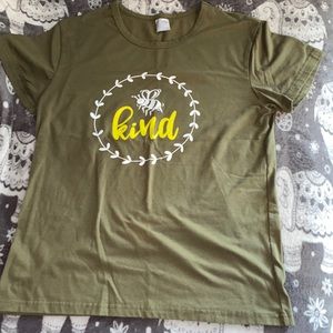 Green bee kind shirt